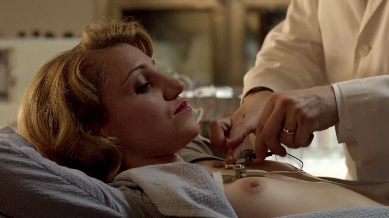 Annaleigh ashford naked