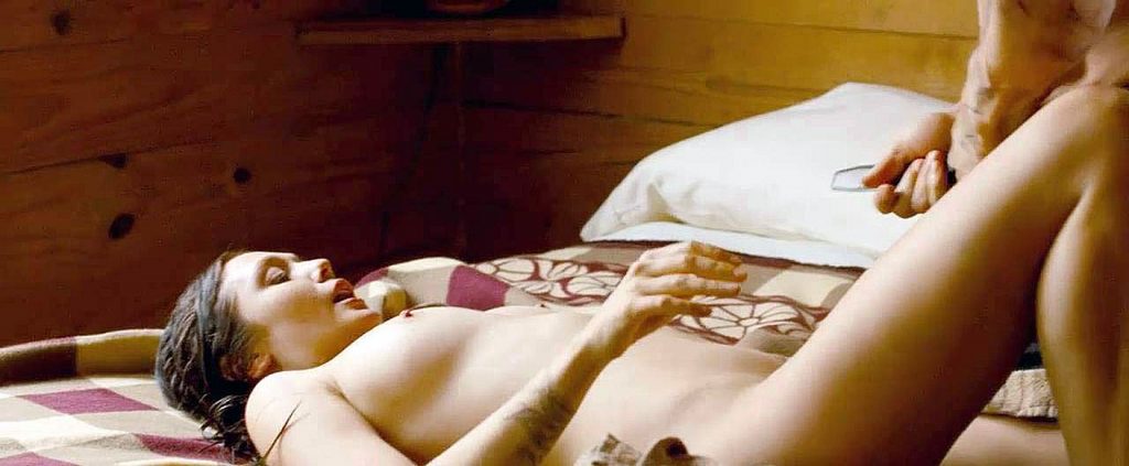 Elizabeth Olsen nude