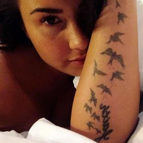 demi lovato naked
