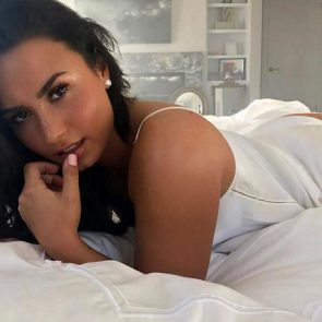 demi lovato naked ass