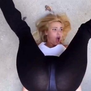 Lele Pons nude pussy