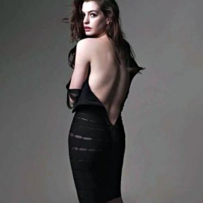 Anne Hathaway ass