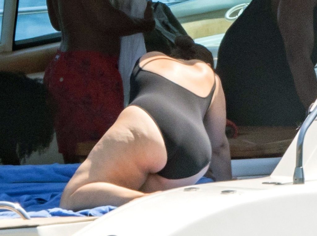 Ashley Graham ass