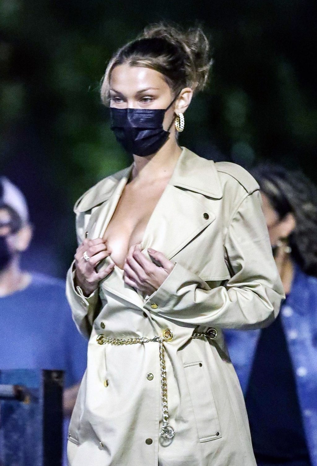 Bella Hadid cleavage