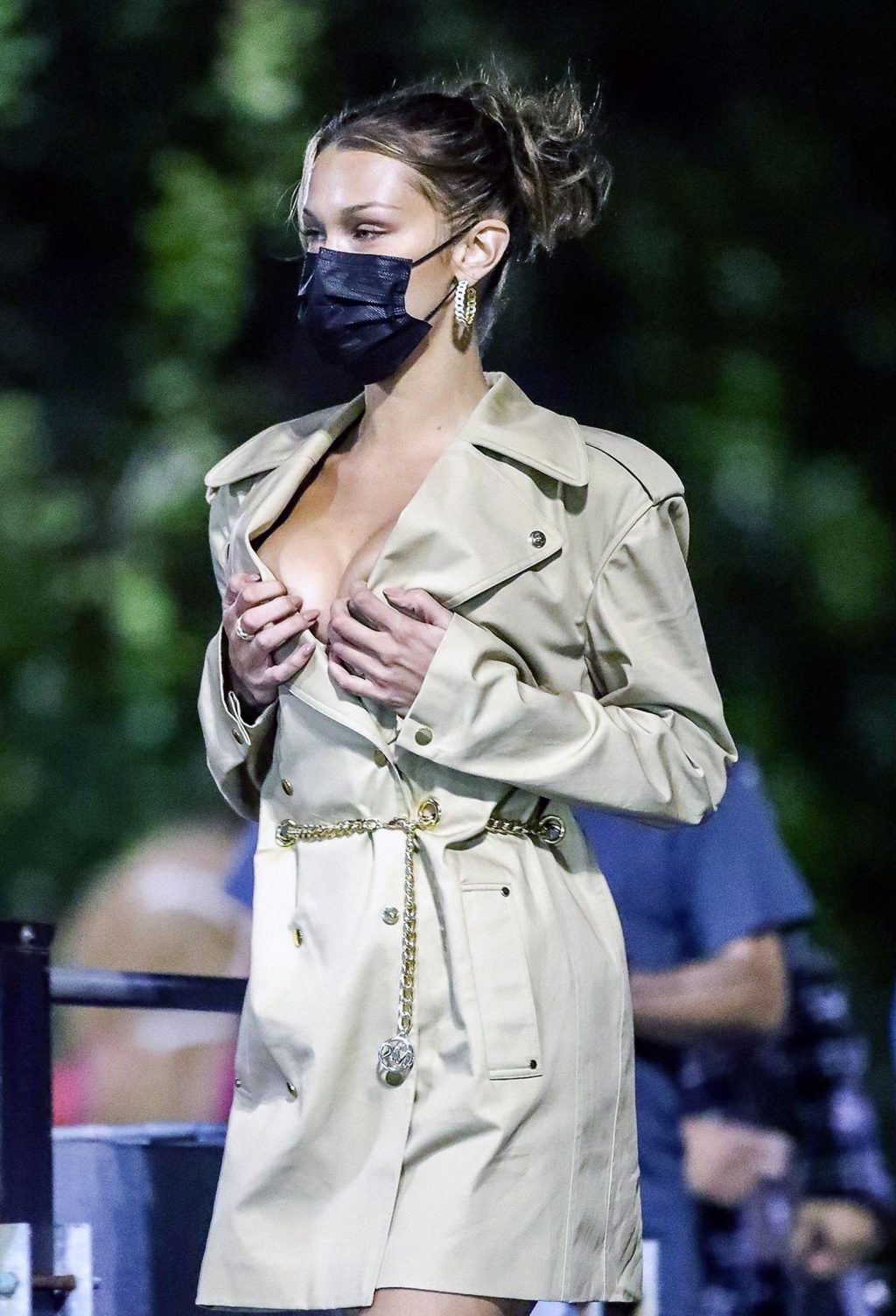 Bella Hadid tits
