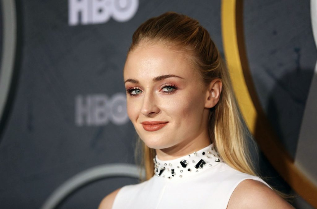 Sophie Turner sexy