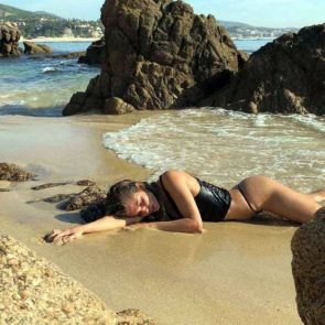 AnnaLynne McCord ass
